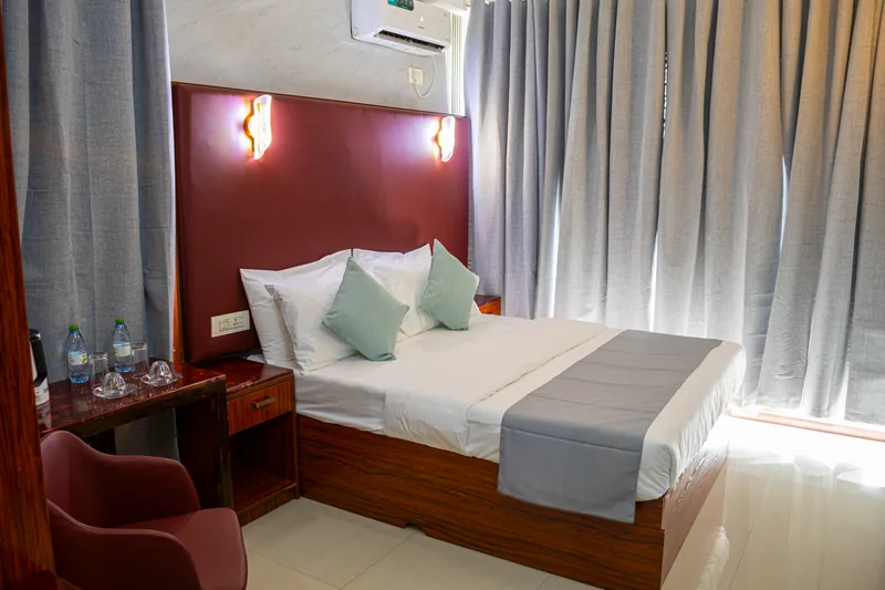 Deluxe Room at Terminal 27 Hotel